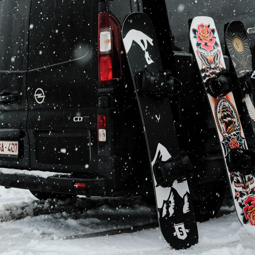 DJ Aguila Black Art Deco 2024 Snowboard
