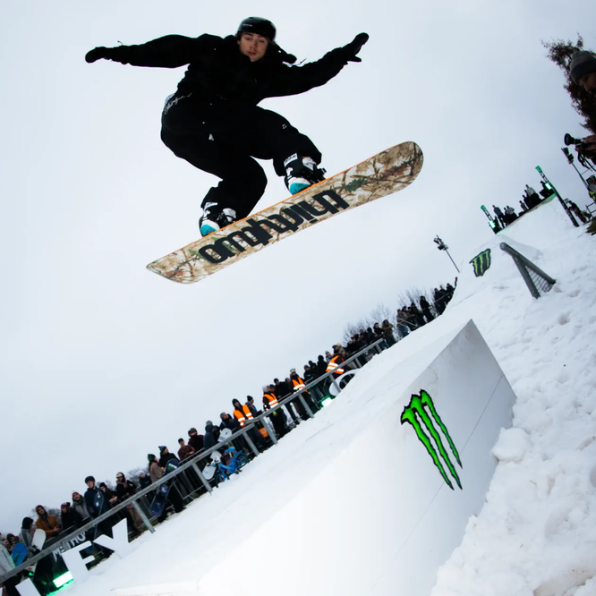 T32M 2027 Snowboard