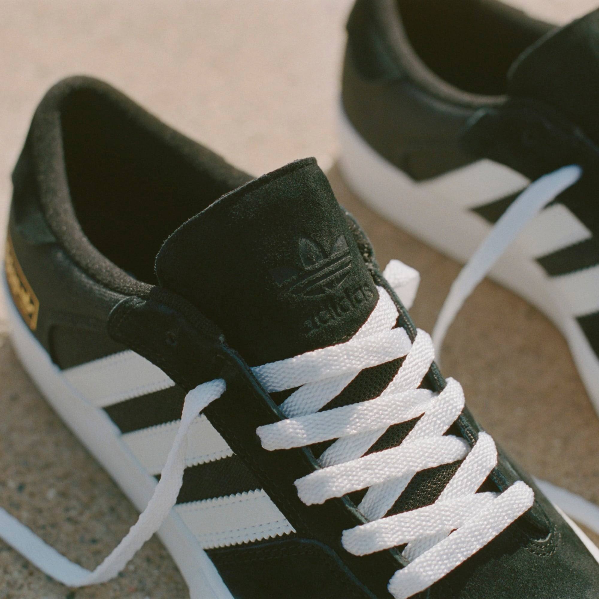 Matchbreak Core Black/Cloud White