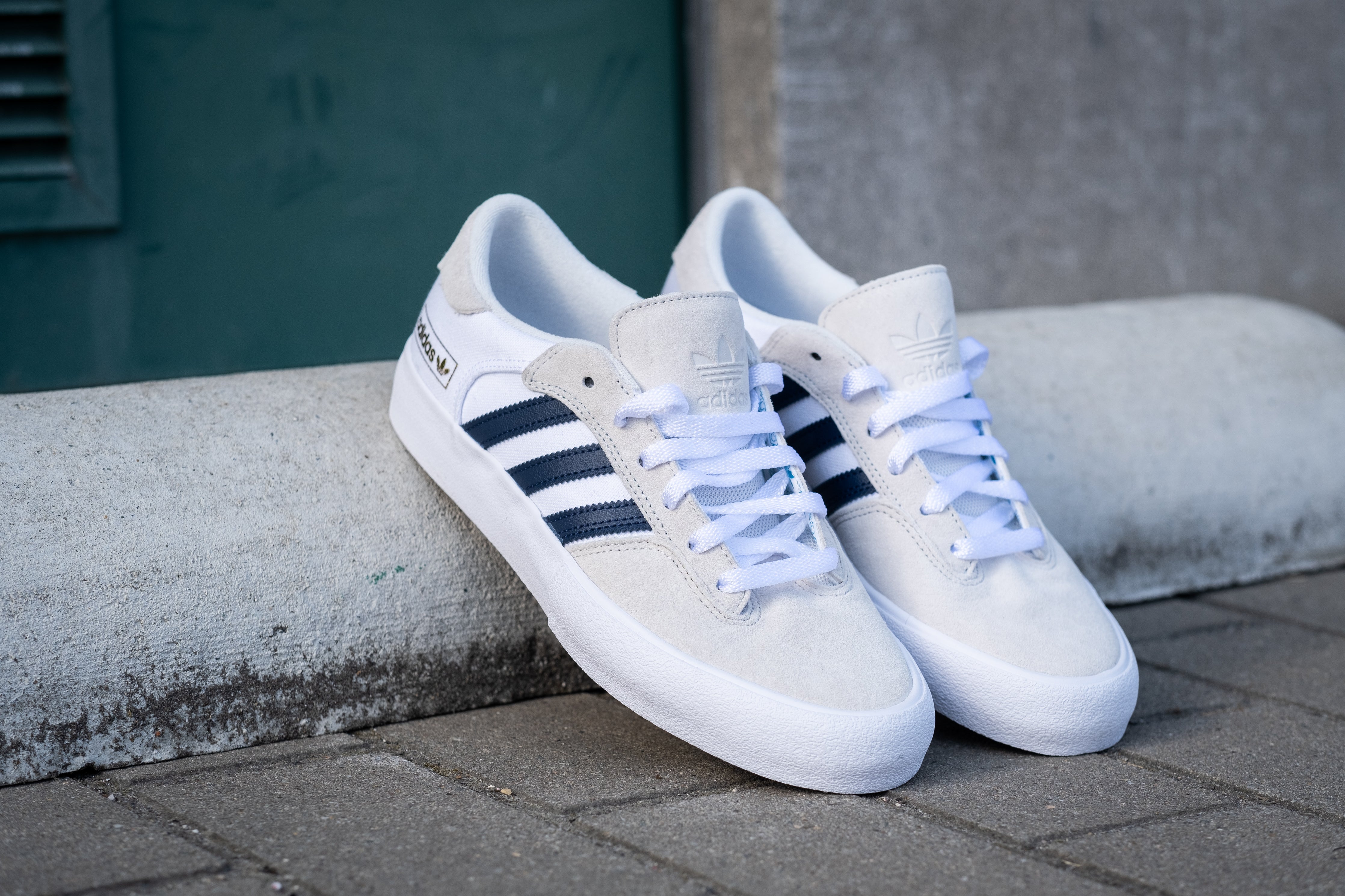 Adidas Matchbreak Super Crystal White/ Collegiate Navy/ Cloud