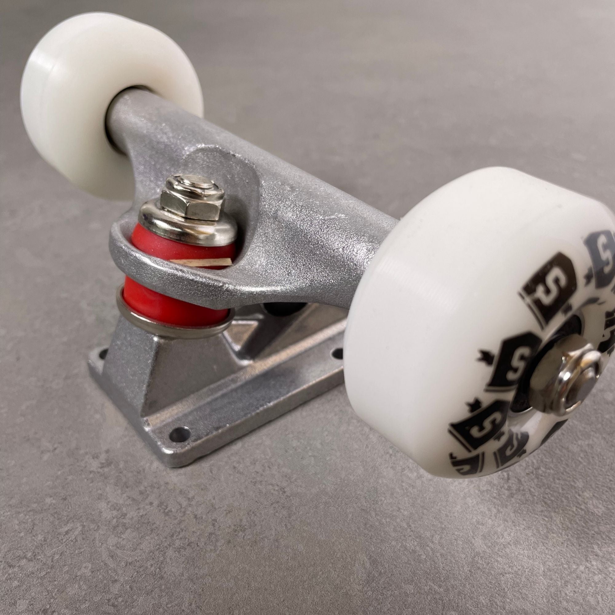 Stoked Complete Truck Assembly Set 7.5" Raw/White